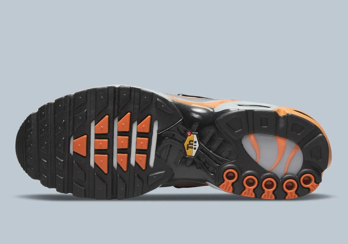 Nike Air Max Plus Grey Orange